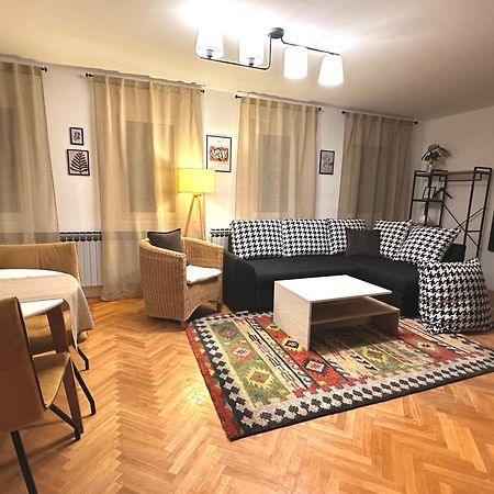 Layla'S Home Free Parking Σαράγεβο Εξωτερικό φωτογραφία